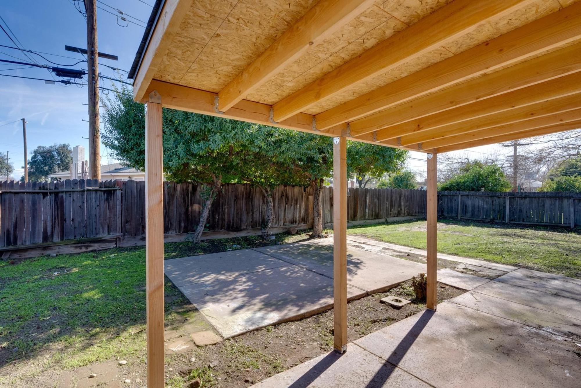Breezy - Near Airport And Downtown Fresno